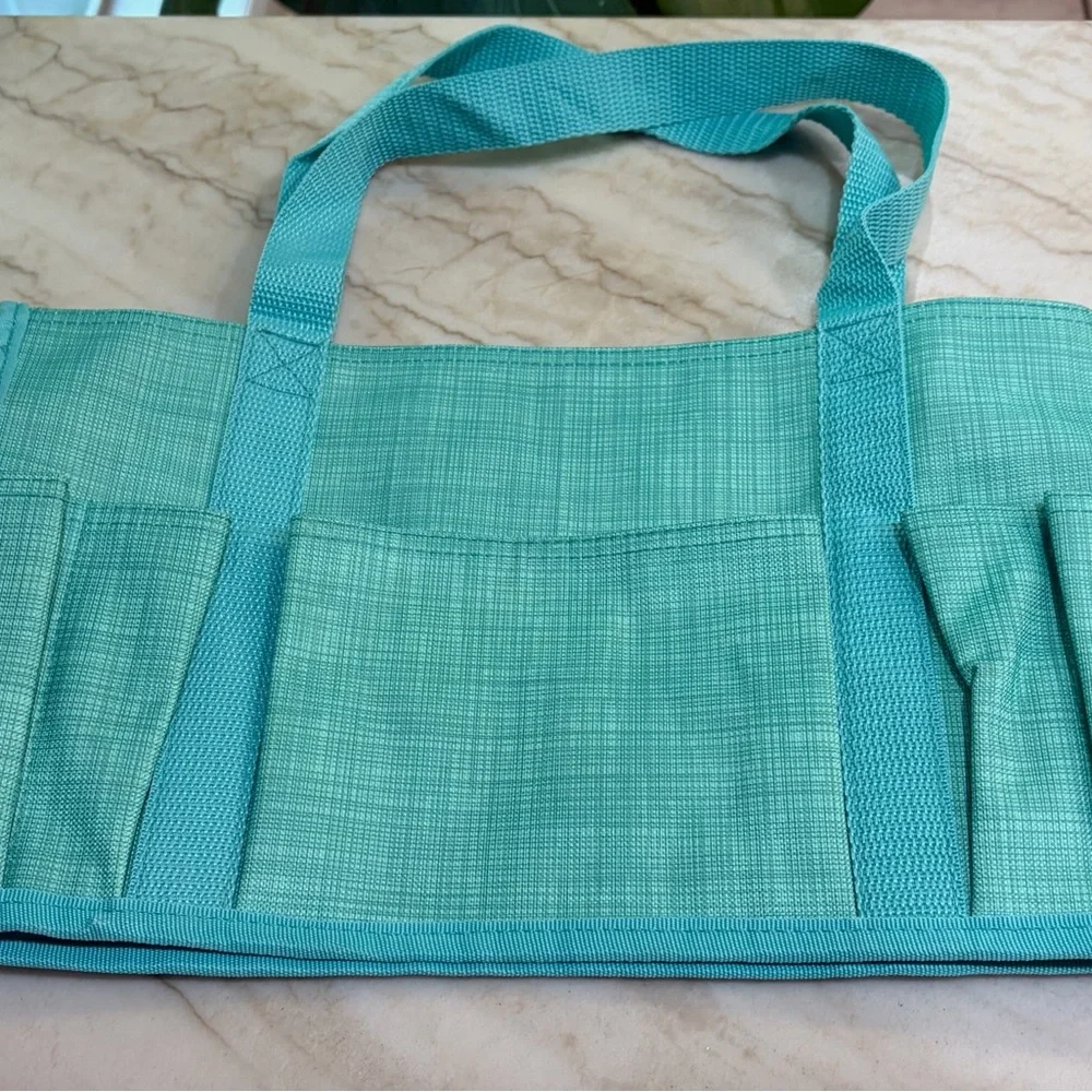 THIRTY-ONE Monogrammed Aqua Tote Bag with Pink CFN Monogram NEW never used